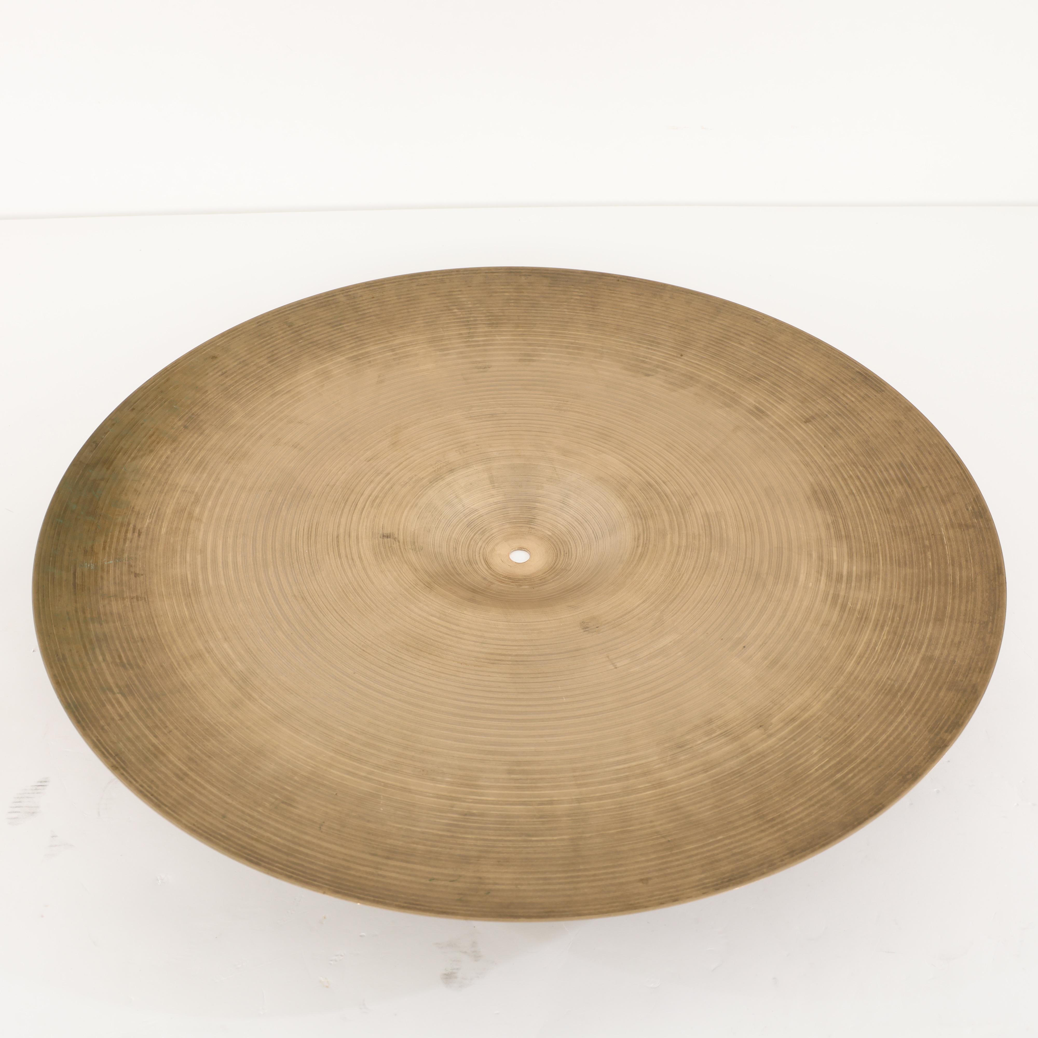 Second Hand Zildjian Avedis 22